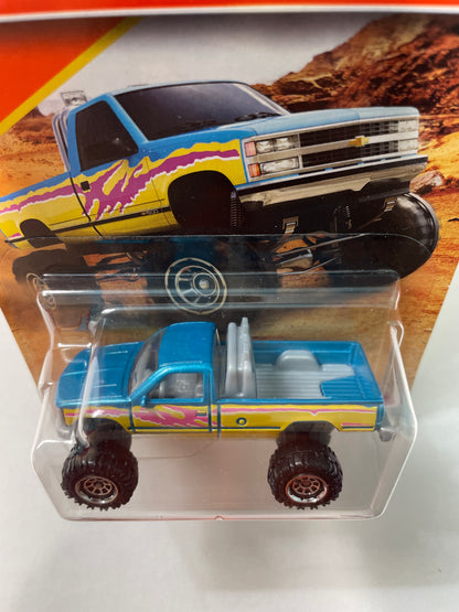 Matchbox 1/64 Chevy K1500 Pickup/ Camionnette Blue