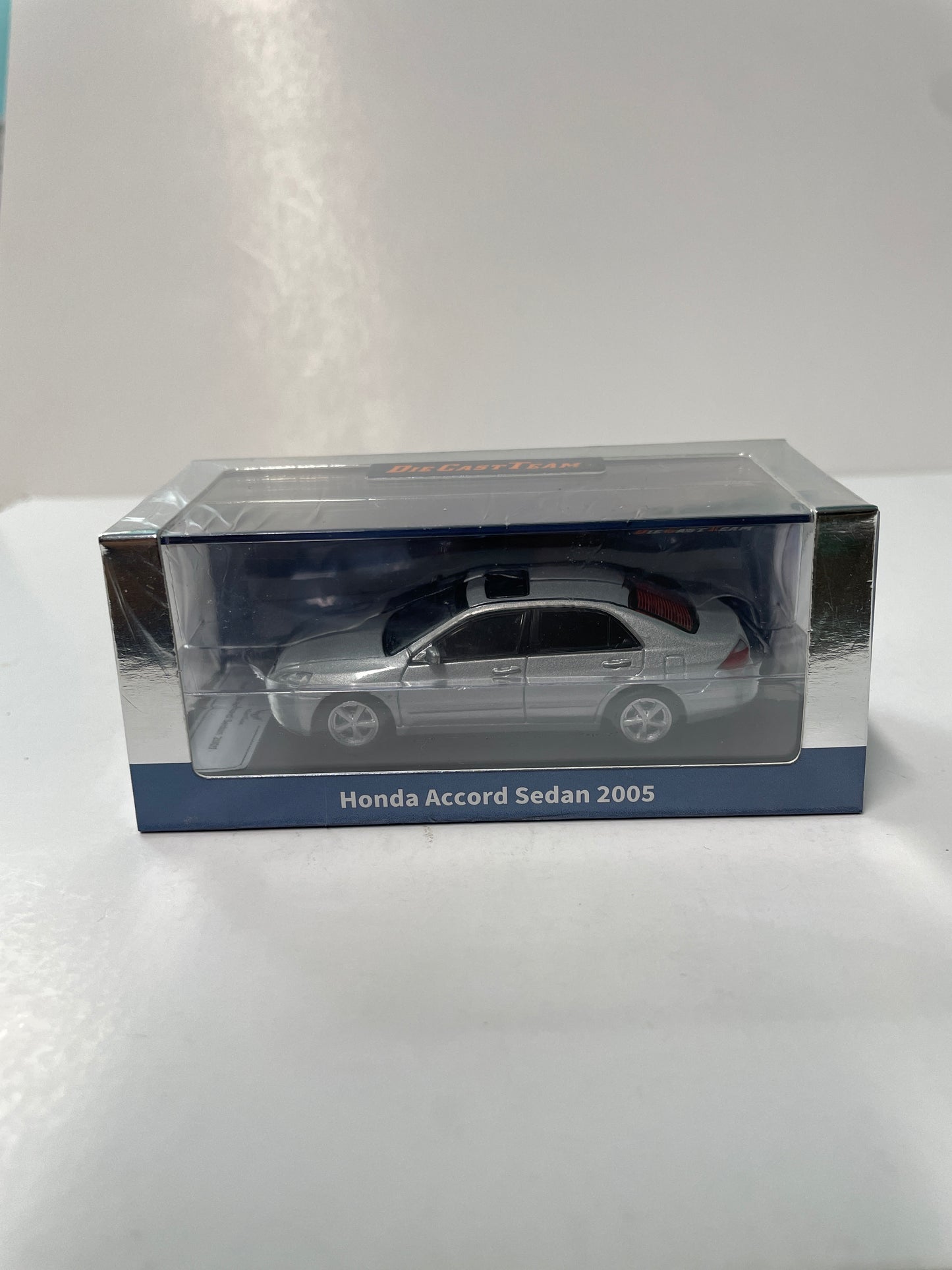 DCT 1/64 Honda Accord Sedan 2005 Silver