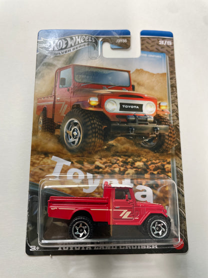 Hot Wheels 1/64 Toyota Silver Series Toyota Land Cruiser Red - JCB73