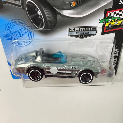 Hot Wheels 1/64 Zamac Corvette Grand Sport Roadster