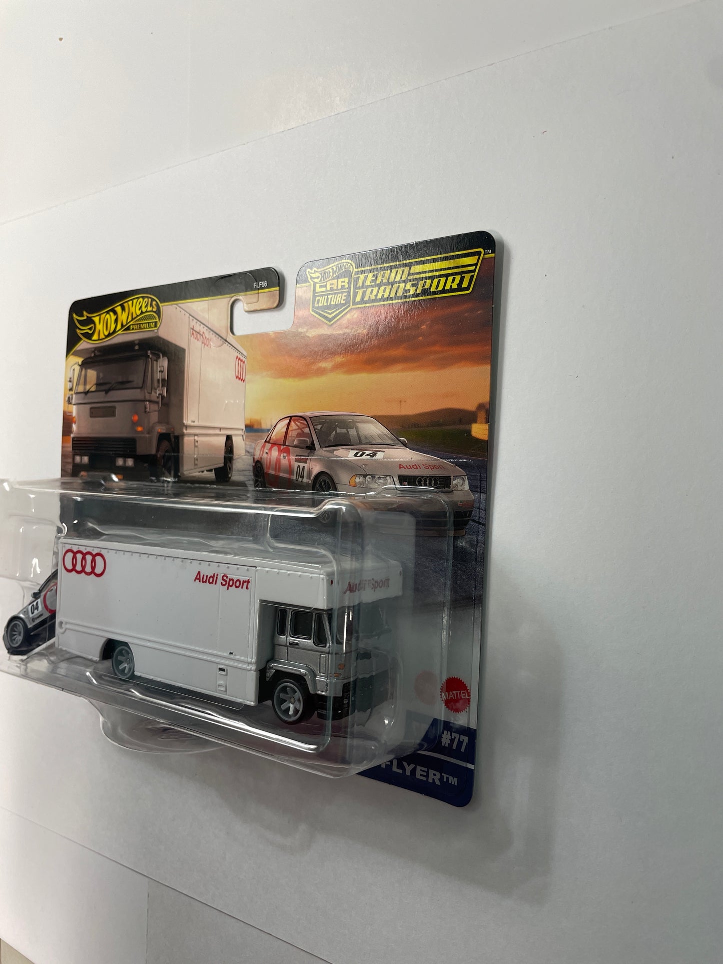 Hot Wheels 1/64 Car Culture Team Transport F Case Audi S4 Quattro w/ Fleet Flyer