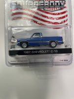 Greenlight 1/64 USA Squarebody 1987 Chevrolet C-10 Blue