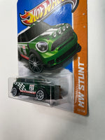 Hot Wheels 1/64 ‘12 Mini Countryman Rally Green - Damaged Card