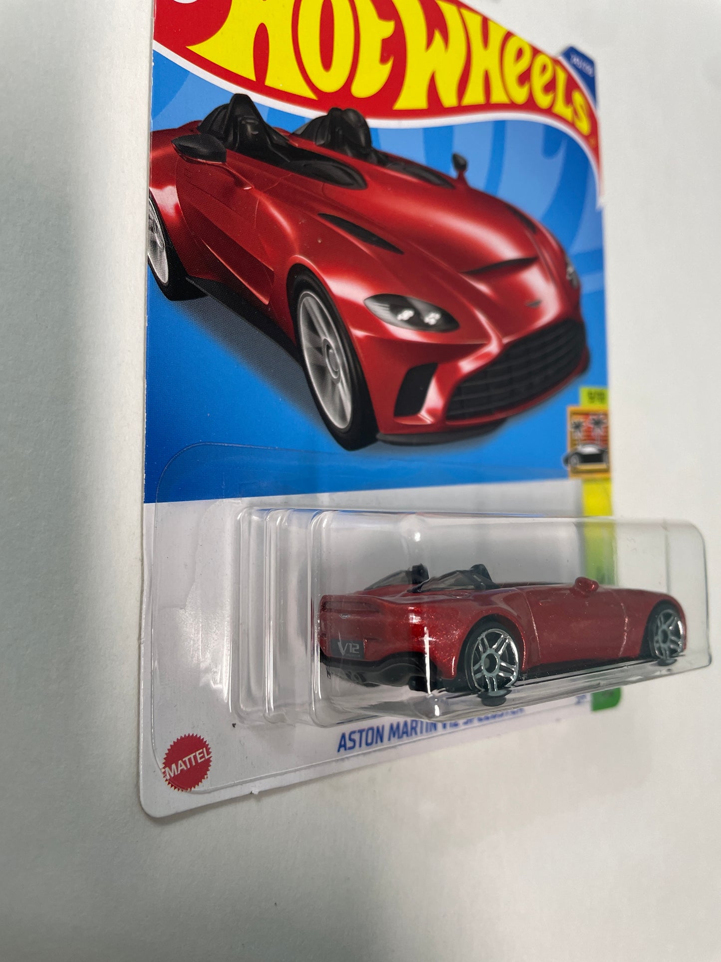 Hot Wheels 1/64 Gamestop Exclusive Aston Martin V12 Speedster Red