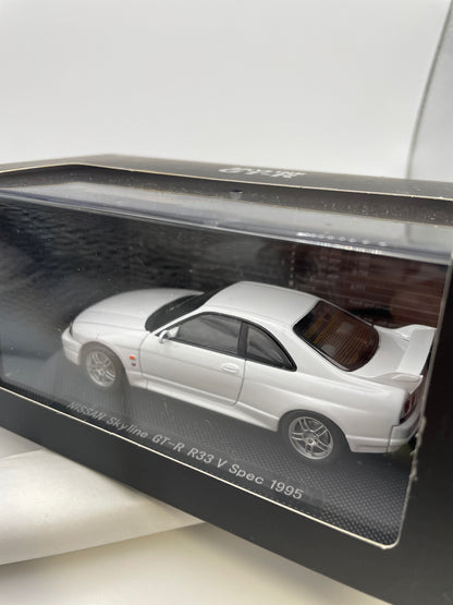 Ebbro 1/43 Nissan Skyline GT-R R33 V Spec 1995 White