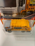 Matchbox 1/64 Garbage King Yellow