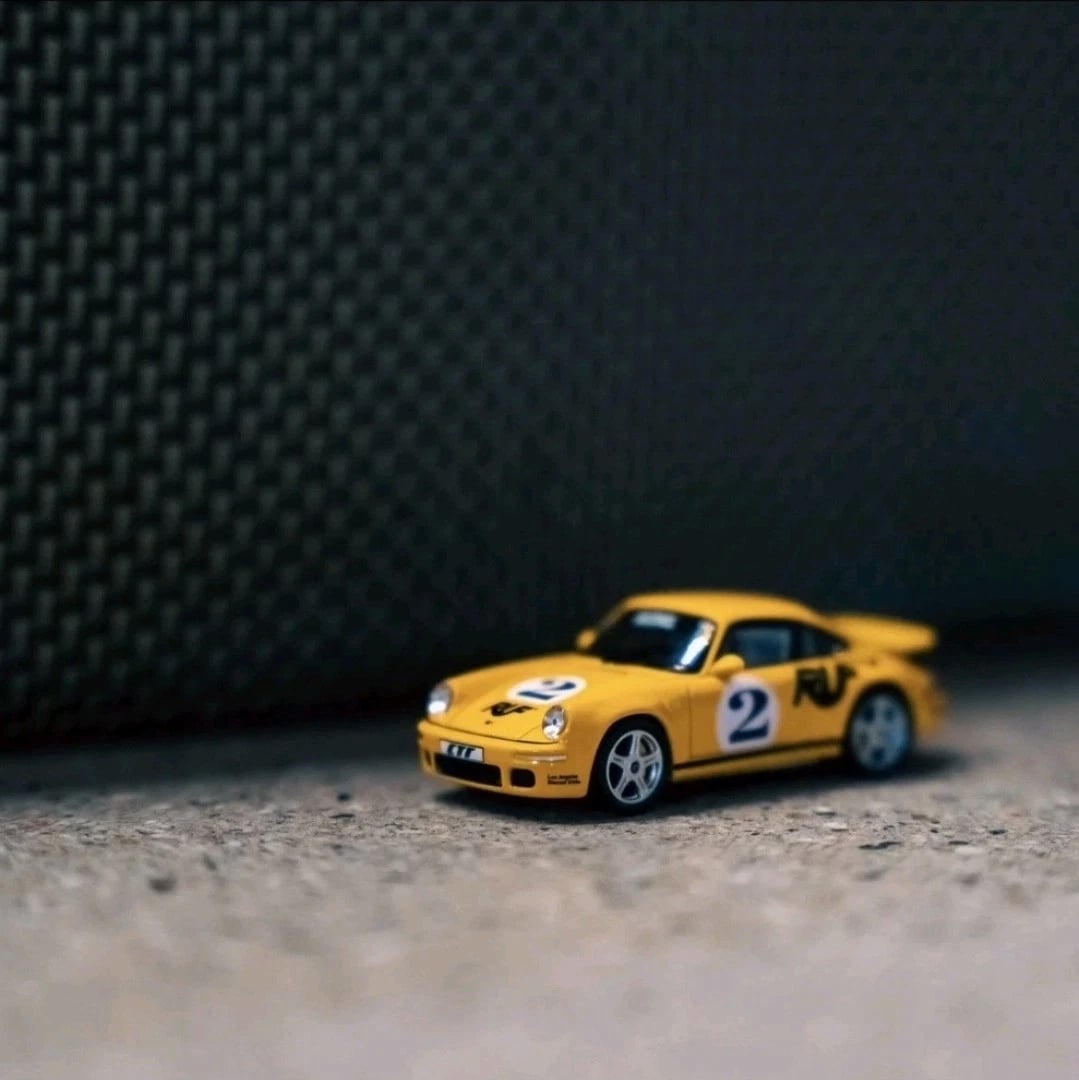 Tenmil 1/64 Los Angeles Diecast Club Exclusive RUF CTR Anniversary 2017 Blossom Yellow - 680301021