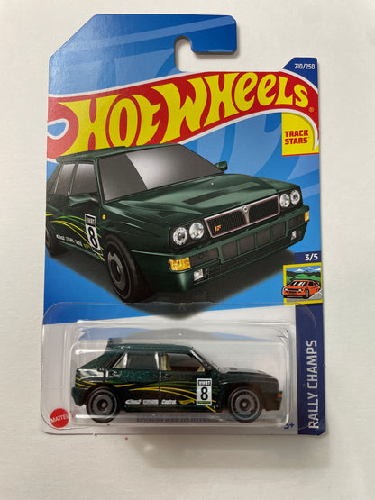 Hot Wheels 1/64 Lancia Delta Integrale Green - Damaged Box