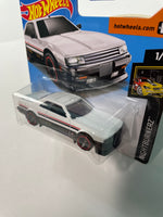 Hot Wheels 1/64 Nissan Skyline RS (KDR30) Short Card White & Black - Damaged Card