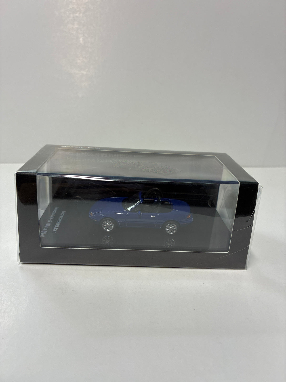 Motorhelix 1/64 Mazda MX-5 Miata (NA) Laguna Blue - M60202L