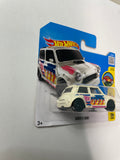 Hot Wheels 1/64 Morris Mini Short Card White