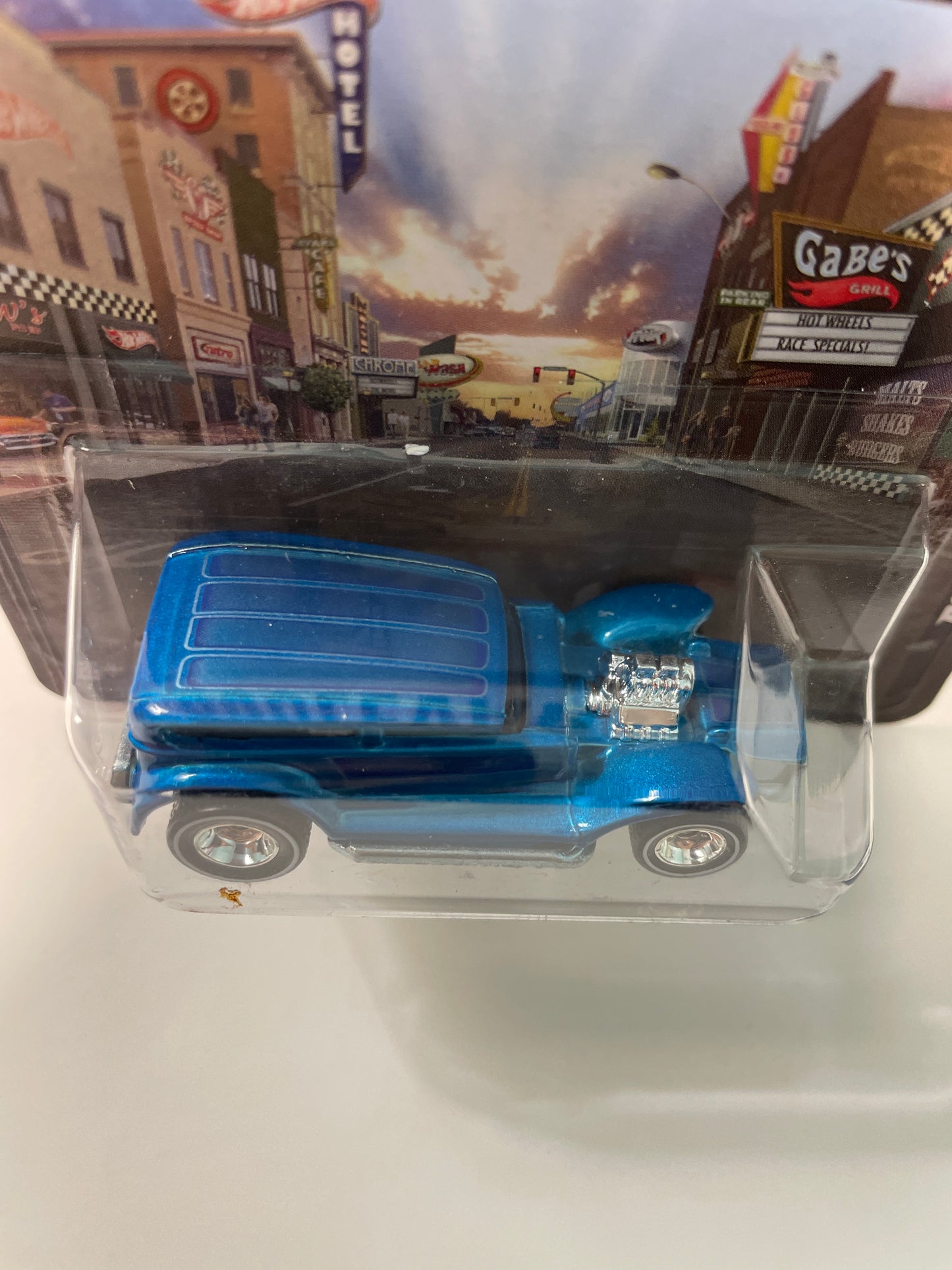 Hot Wheels 1/64 Boulevard Double Demon Blue - Damaged Card