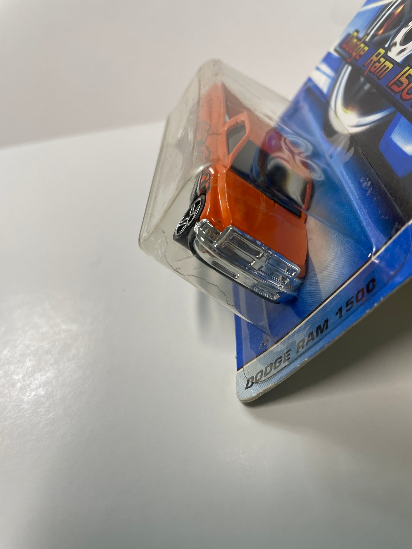 Hot Wheels 1/64 Dodge Ram 1500 Orange - Damaged Box