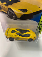 Hot Wheels 1/64 Lamborghini Aventador J Yellow - Damaged Card