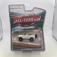 1/64 Greenlight All Terrain Series 15 1970 Harvester Scout White