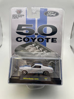 M2 Machines 1/64 Ford 5.0 Coyote 1968 Ford Mustang - Custom White