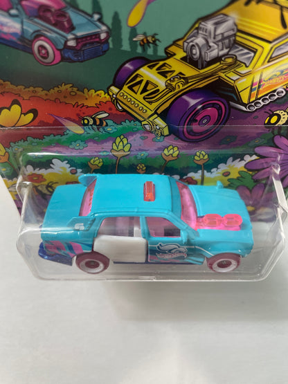 Hot Wheels 1/64 Time Attaxi Blue