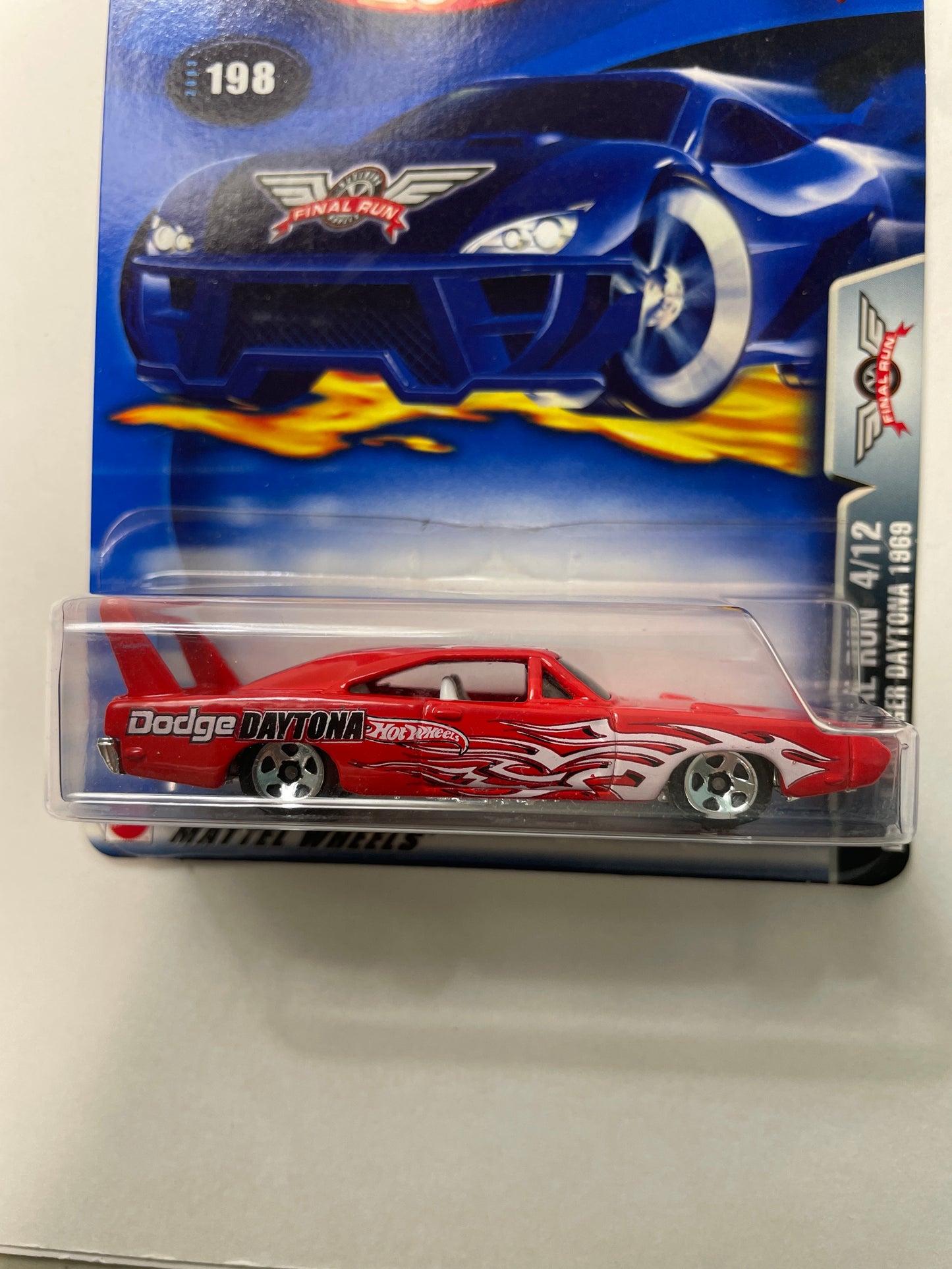 Hot Wheels 1/64 Dodge Charger Daytona 1969 Red