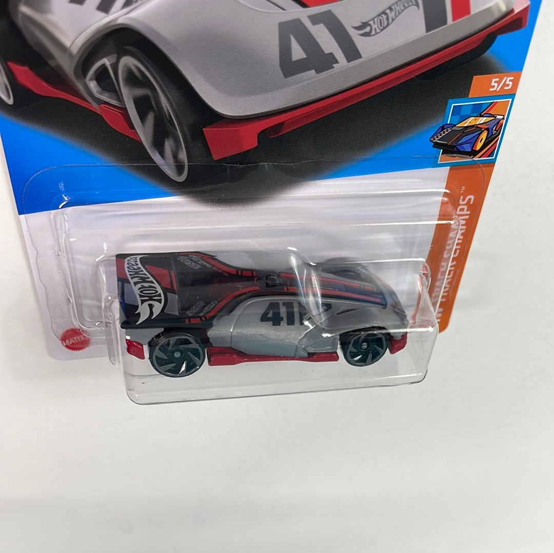 Hot Wheels 1/64 Rollin’ Solo Silver