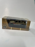 Para64 1/64 2014 Toyota Land Cruiser LC 79 Sandy taupe Beige