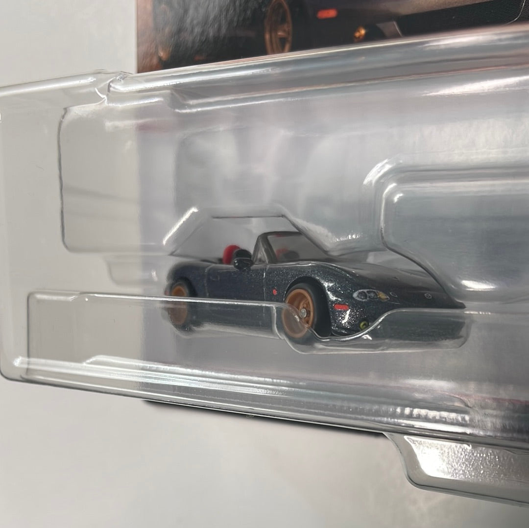 Hot Wheels 1/64 Car Culture Premium 2 Pack ‘04 Mazda Mazdaspeed Miata Grey & Mazda RX7 FC Pandem White