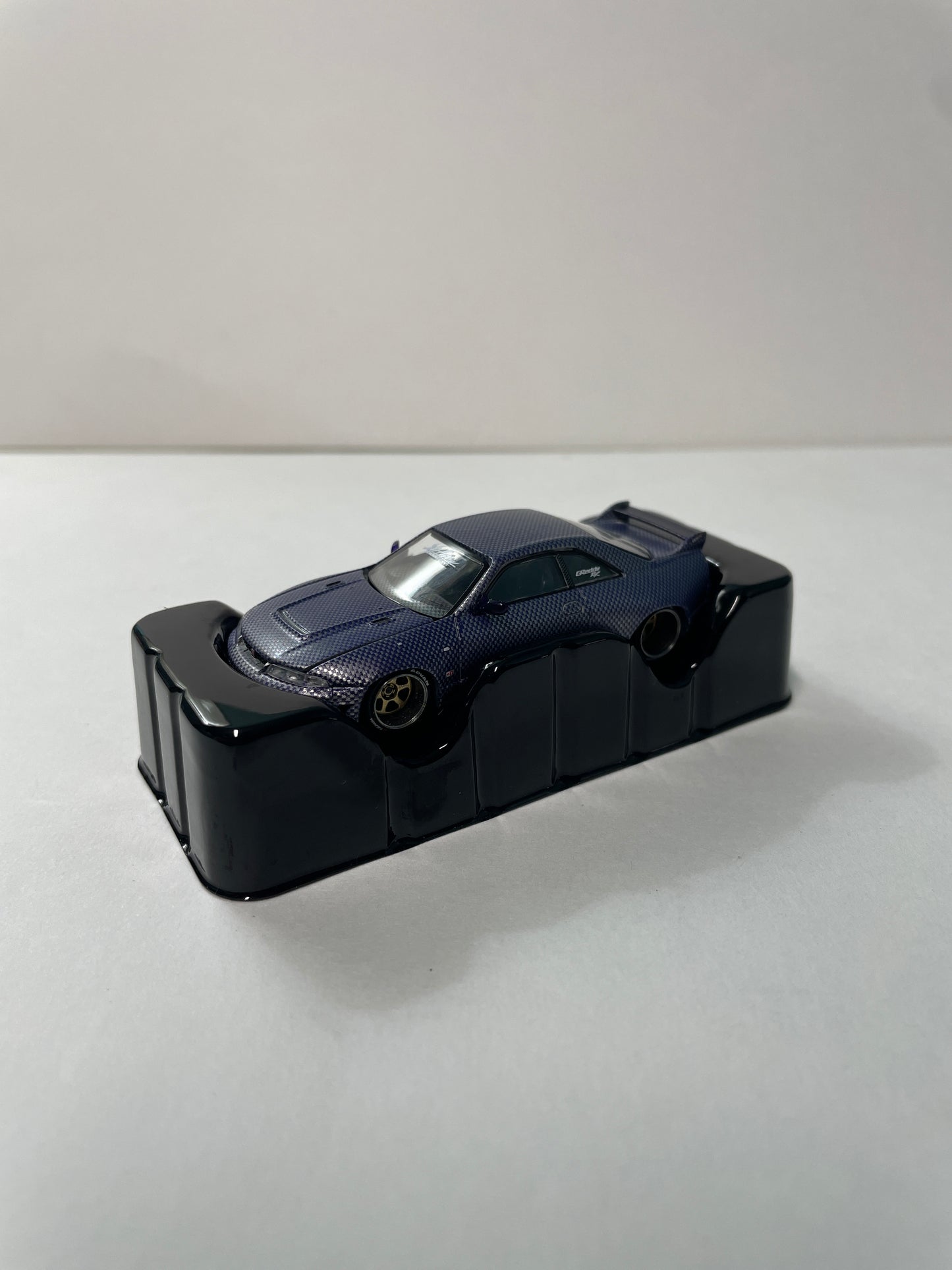 *Chase* Mini GT x Kaido House 1/64 Nissan Skyline GT-R (R33) Active Carbon R V2 Purple