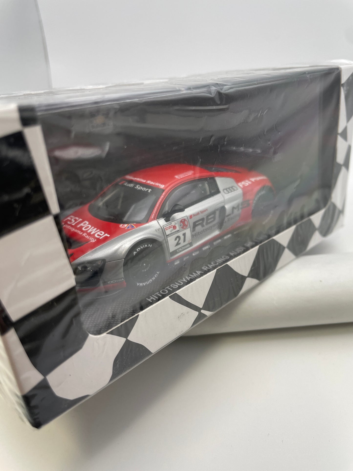 Ebbro 1/43 Hitotsuyama Racing Audi R8 LMS 2011 n21 Silver & Red