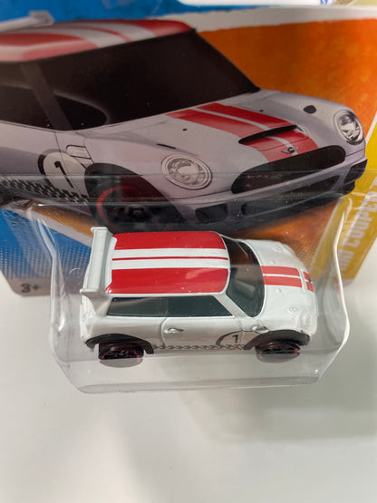 Hot Wheels 1/64 Mini Cooper S Challenge Short Card White