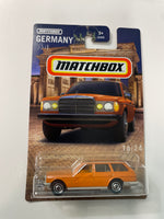 Matchbox 1/64 Germany Mercedes-Benz W 123 Wagon Orange