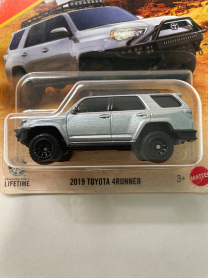 Matchbox 1/64 2019 Toyota 4Runner Silver