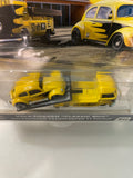 Hot Wheels 1/64 Car Culture Team Transport Volkswagen “Classic Bug” & Volkswagen Transporter T1 Pickup Mooneyes Yellow - Damaged Card