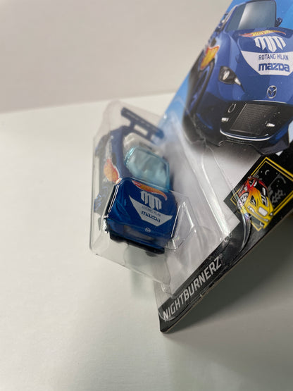 Hot Wheels 1/64 ‘15 Mazda MX-5 Miata Mad Mike Blue - Damaged Box