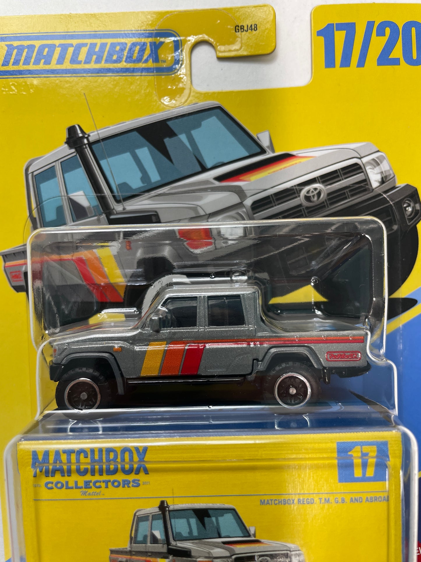 Matchbox Collectors 1/64 '17 Toyota Land Cruiser 78 Grey - JJW10 - Damaged Box