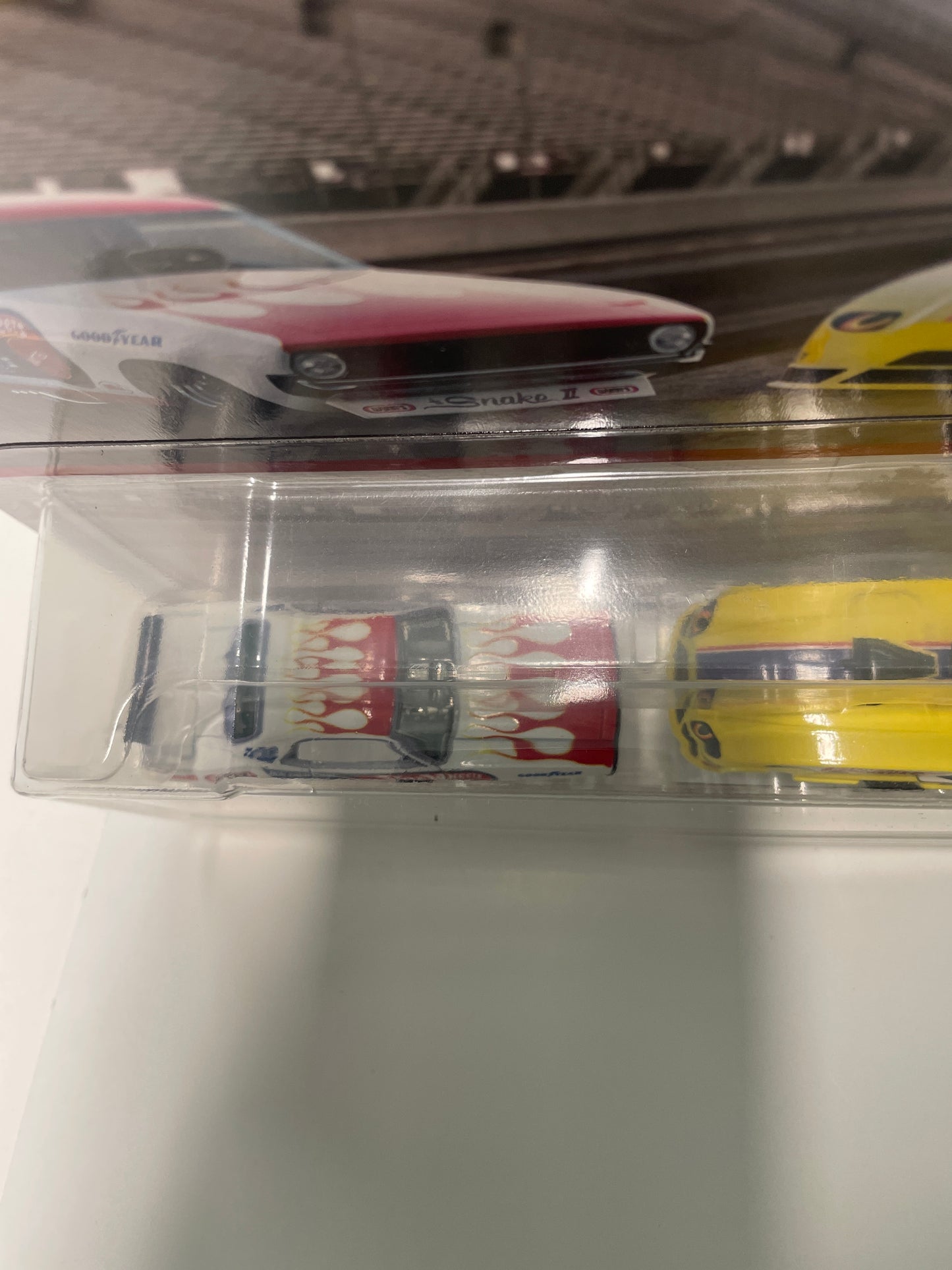 Hot Wheels 1/64 Premium Car Culture 2 Pack ‘72 Plymouth Cuda FC White & Rob’n Pinks Yellow - JBL01