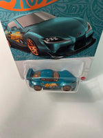 Hot Wheels 1/64 Pearl & Chrome ‘20 Toyota GR Supra Teal & Gold