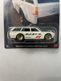 Hot Wheels 1/64 Hot Wagons Datsun Bluebird wagon 510 White