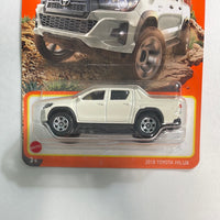 Matchbox 1/64 2018 Toyota Hilux White