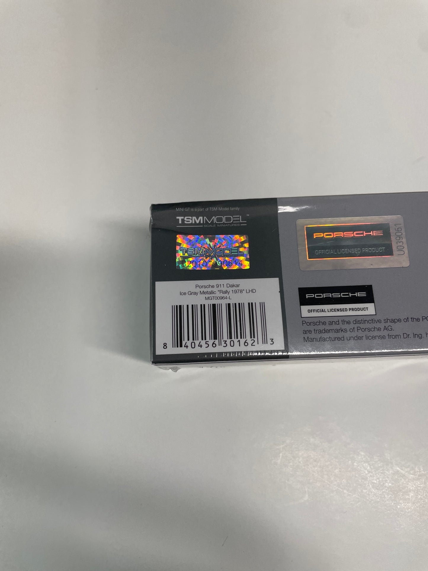 Mini GT 1/64 Porsche 911 Dakar Ice Grey Metallic "Rally 1978"  Red & Grey - MGT00964 - Damaged Box