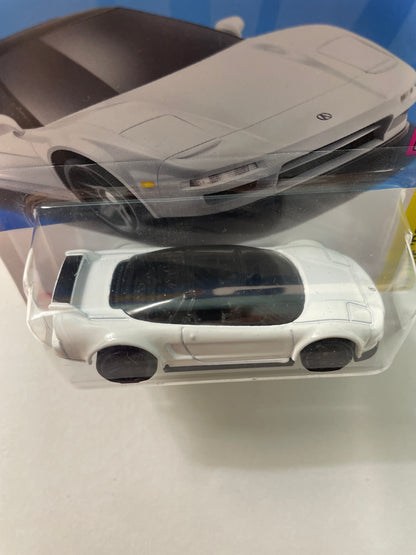 Hot Wheels 1/64 '90 Acura NSX Short Card White