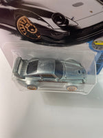 Hot Wheels 1/64 Zamac Porsche 993 GT2