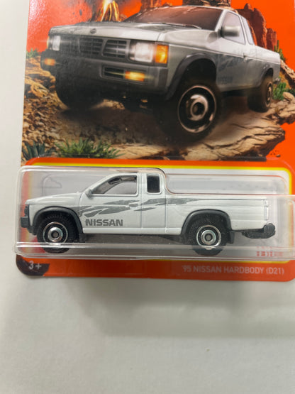 Matchbox 1/64 ‘95 Nissan Hardbody D21 White