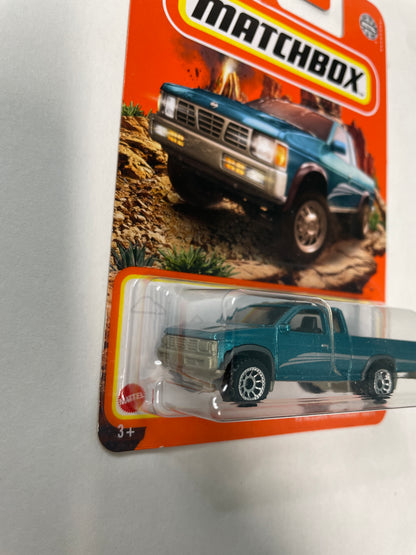 Matchbox 1/64 ‘95 Nissan Hardbody D21 Teal
