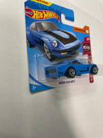 Hot Wheels 1/64 Nissan Fairlady Z Short Card Blue & Black - Damaged Card