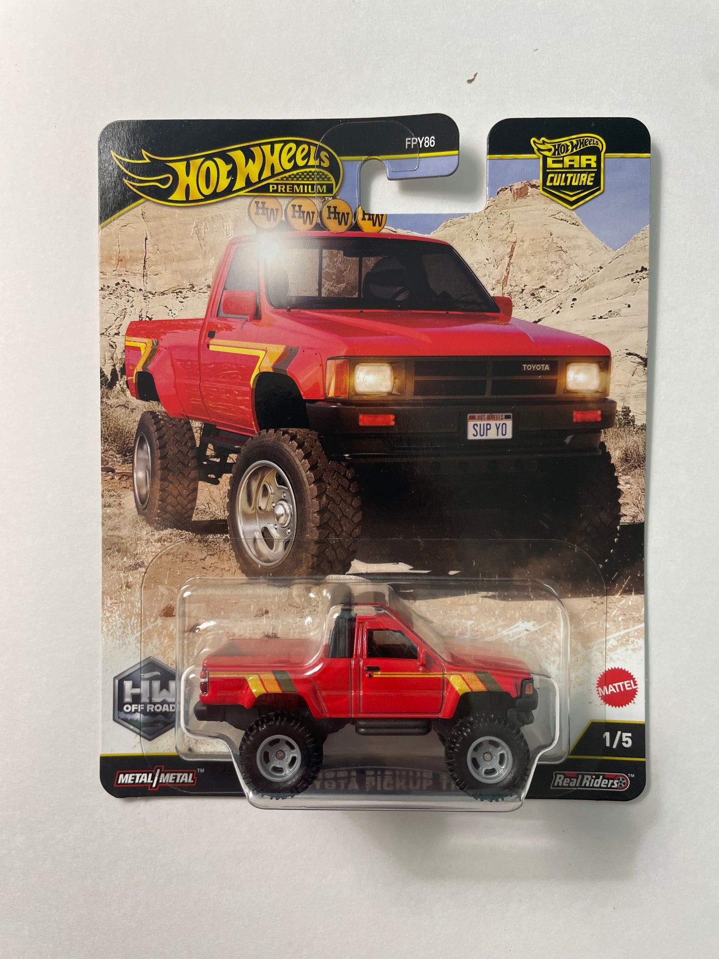 Hot Wheels 1/64 Car Culture Off-Road 2025 1987 Toyota Pickup Truck Red