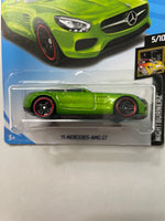 Hot Wheels 1/64 ‘15 Mercedes-Amg GT Green - Damaged Card