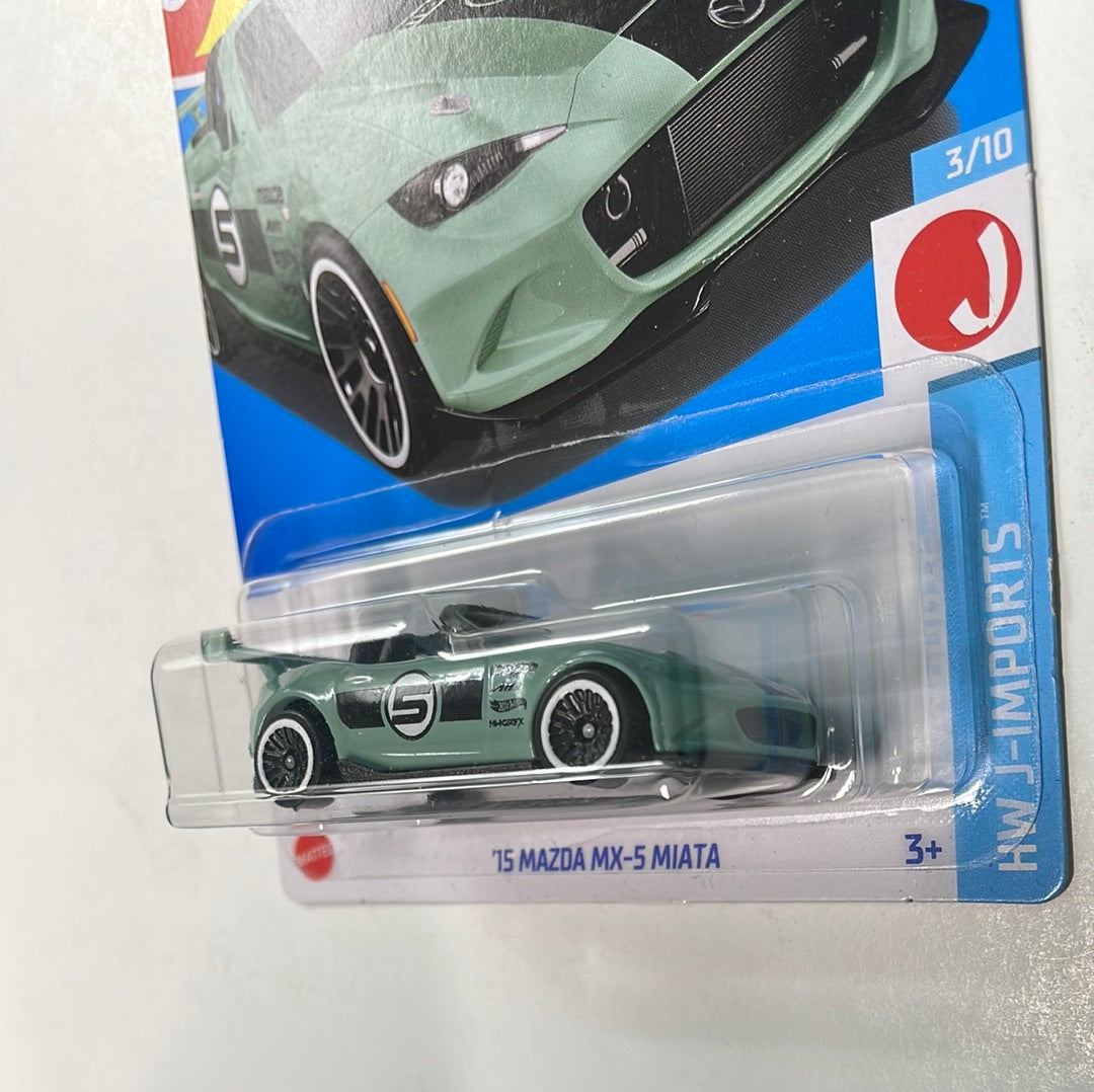Hot Wheels 1/64 ‘15 Mazda MX-5 Miata Green