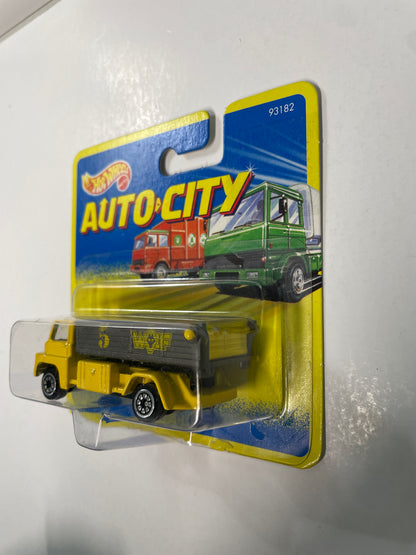 Hot Wheels 1/64 Auto City Tipping Lorry Yellow - Damaged Box
