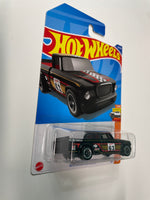 Hot Wheels 1/64 ‘63 Studebaker Champ Black