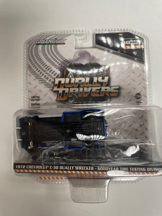 Greenlight 1/64 Dually Drivers 1972 Chevrolet C-30 Dually Wrecker - Goodyear Tire Testing Division Blue