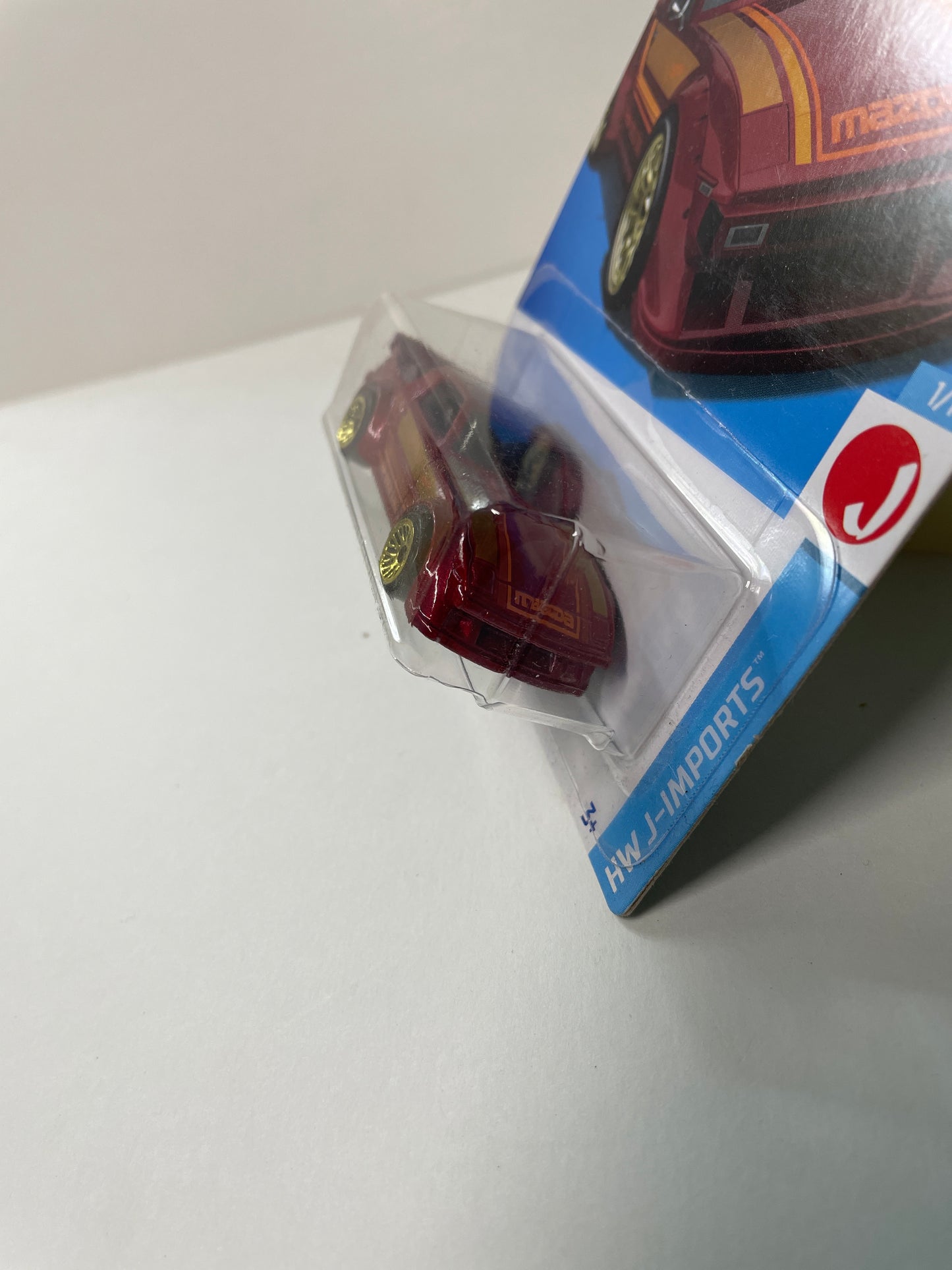 Hot Wheels 1/64 Mazda RX-7 Red - Damaged Box